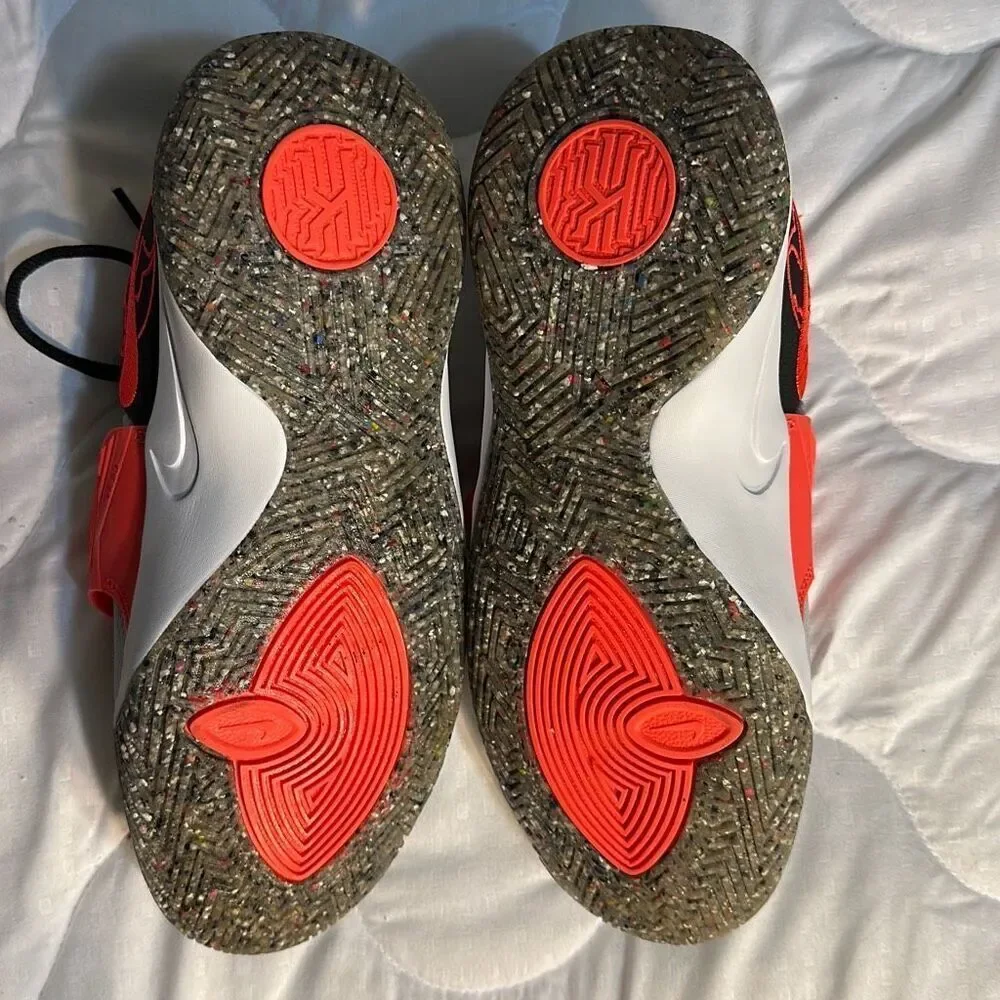 Nike Kidzen Fly Trap Size 6 Youth